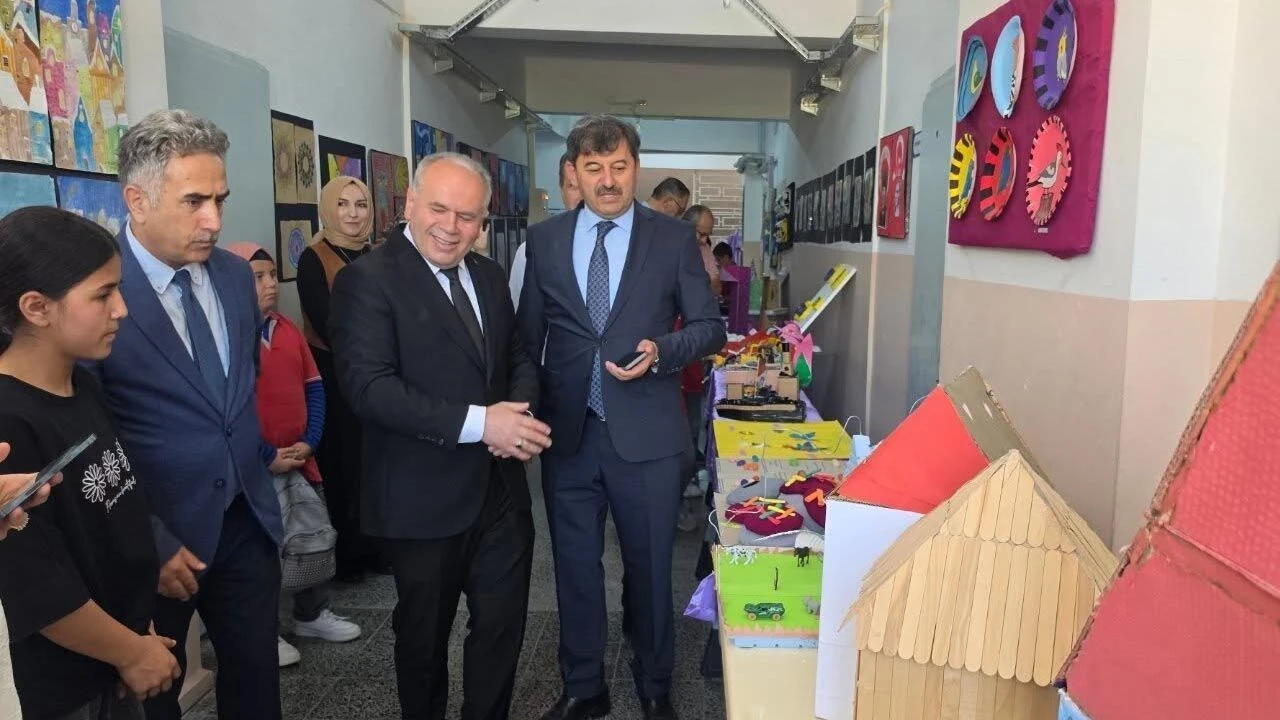 Mareşal Çakmak Ortaokulu Öğrencilerinden Örnek Proje Sergisi