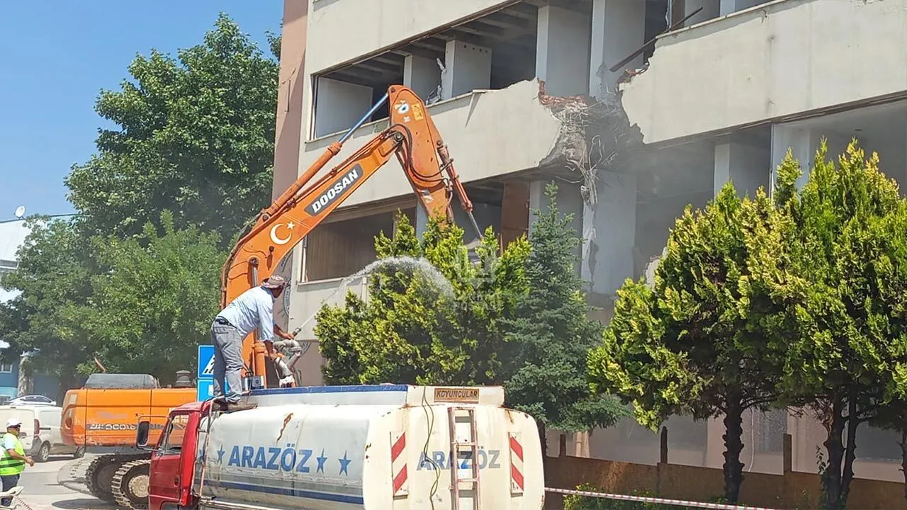 100.Yıl Kültür Merkezi Projesinde İlk Kazma Vuruldu