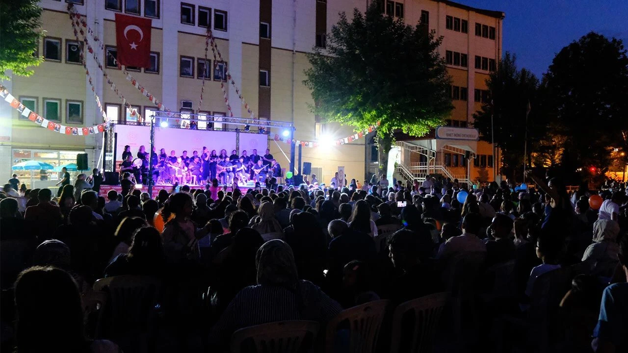 Çankırı Eğitim Şenliği Maarif Korosu Konseriyle Final Yaptı