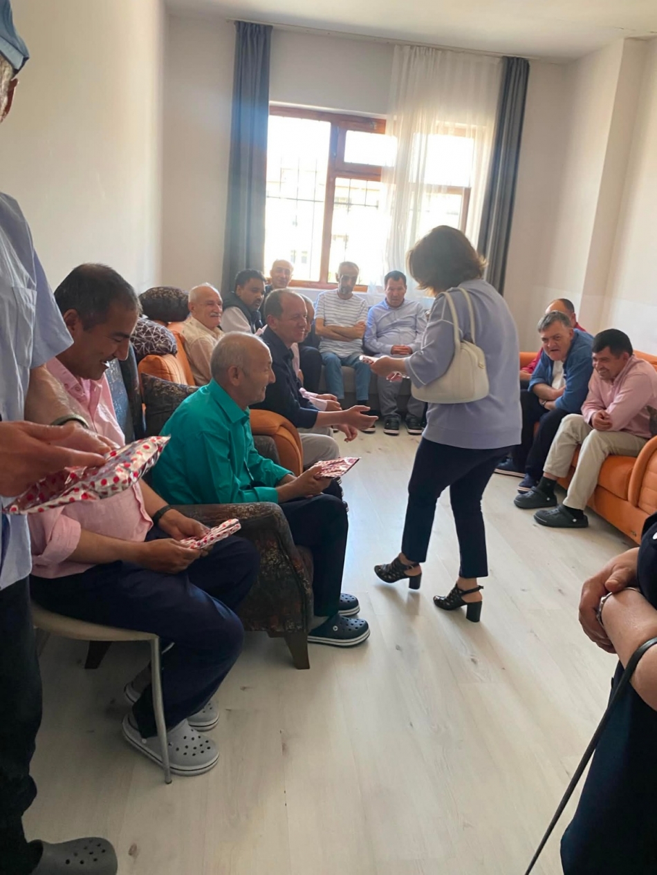 Çankırı Özel Yaşam Bakım Merkezi’ne Babalar Günü’nde Anlamlı Vefa Ziyareti