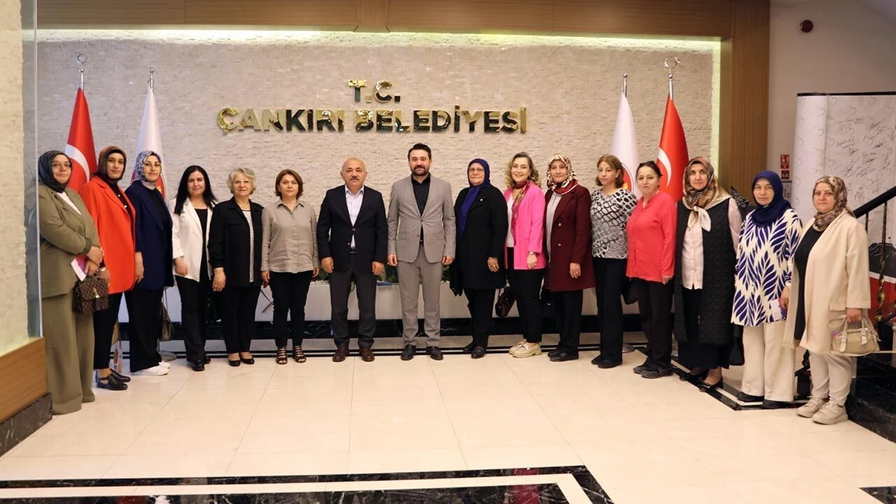 Çankırı MHP Teşkilatından Başkan Esen’e Babalar Günü Ziyareti