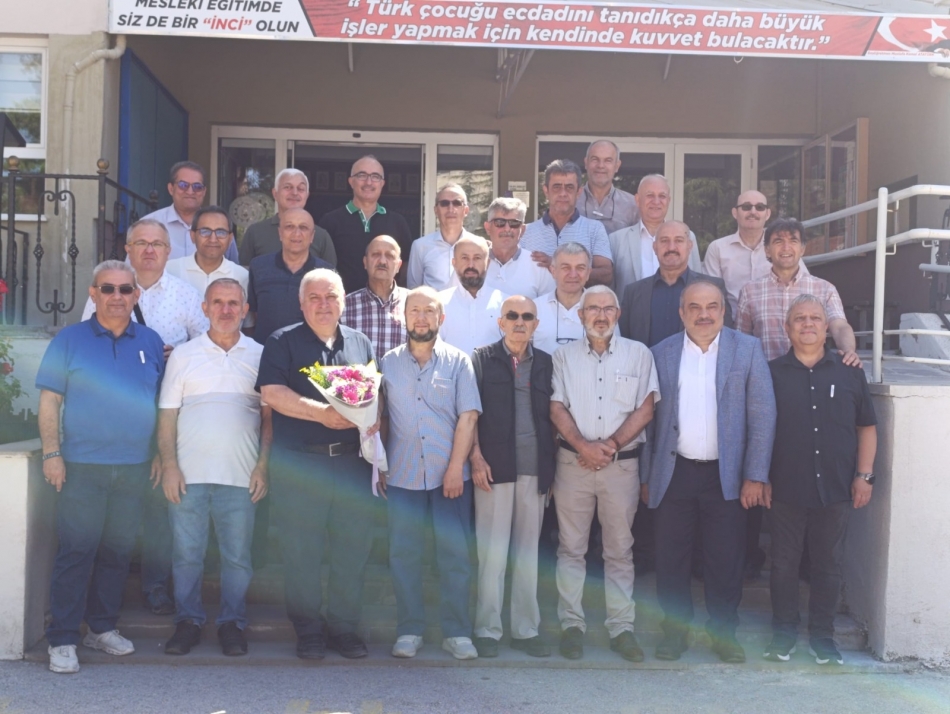 40 Yıl Sonra Aynı Sıralarda Buluştular - Görsel 10