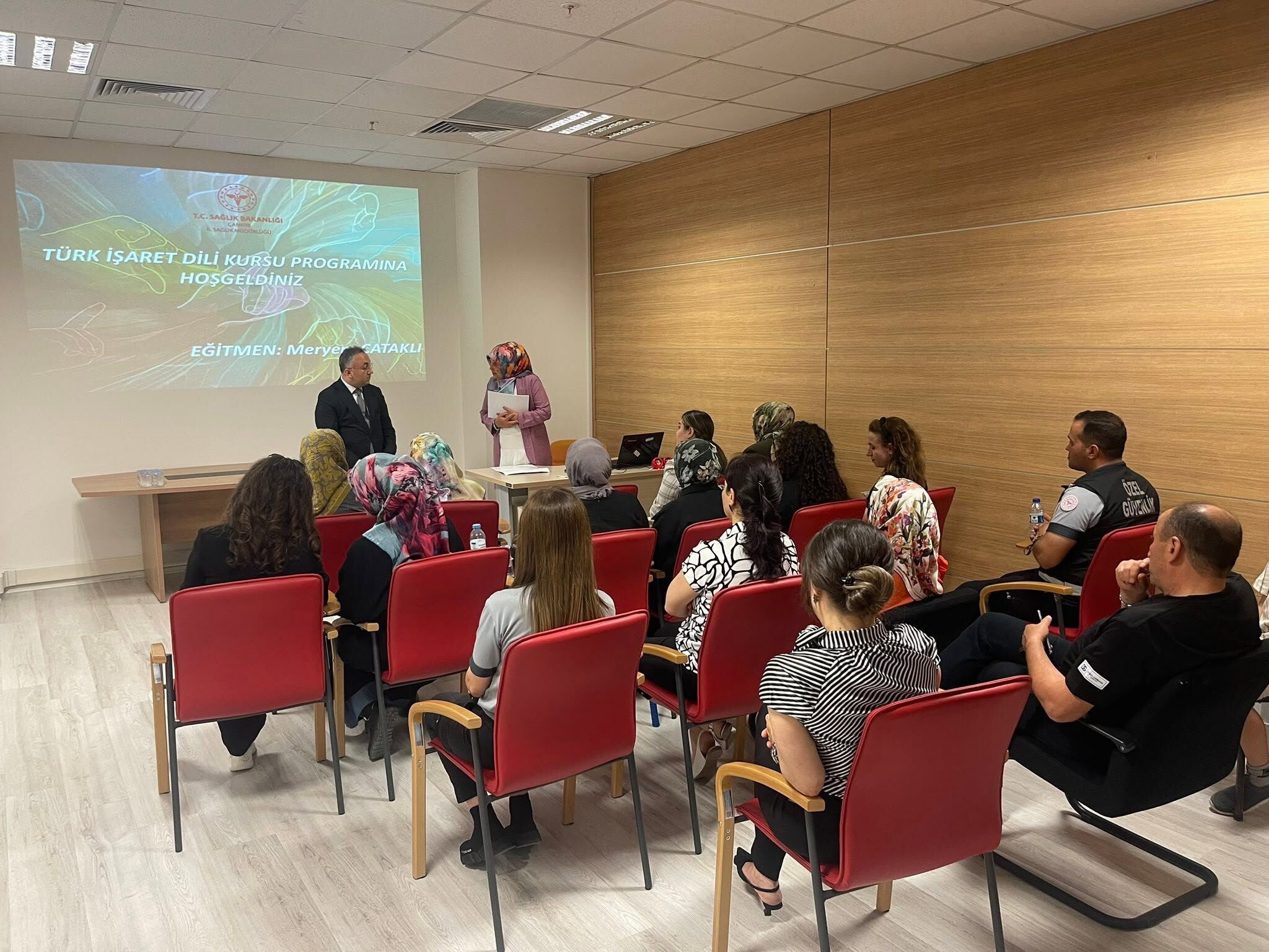 Çankırı Devlet Hastanesinin Personeline İşaret Dili Eğitimi