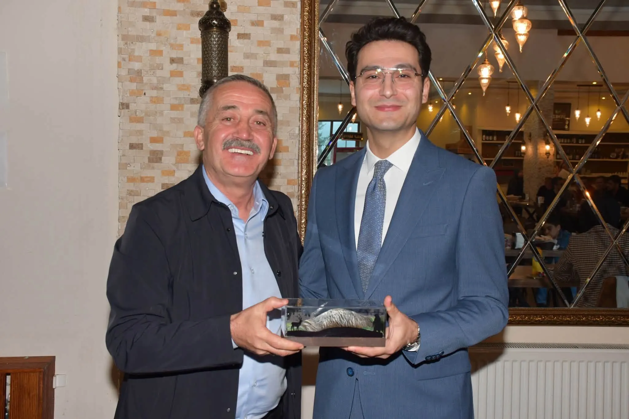 Ilgaz’da Yargı Mensuplarına Veda Yemeği: Hâkim Çağrı Mert ve Savcı Sefa Tabuk Uğurlandı - Görsel 3