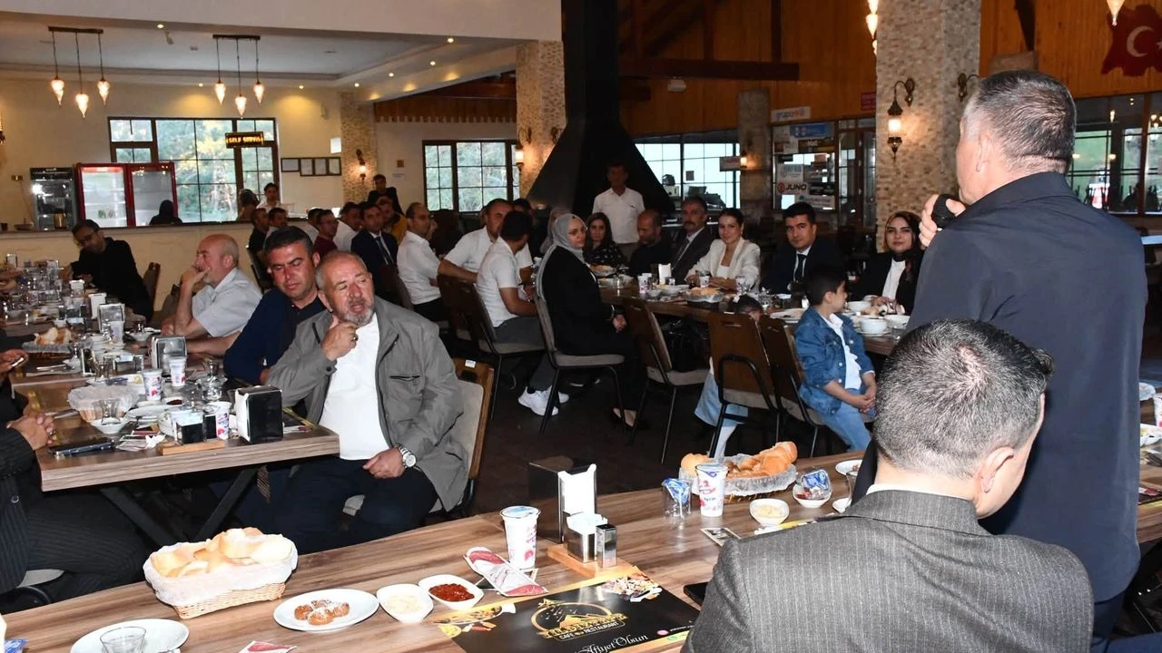Ilgaz’da Yargı Mensuplarına Veda Yemeği: Hâkim Çağrı Mert ve Savcı Sefa Tabuk Uğurlandı
