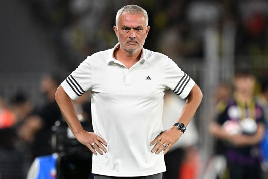 Real Madrid’de Büyük Revizyon İddiası: 7 Futbolcuyla Yollar Ayrılabilir