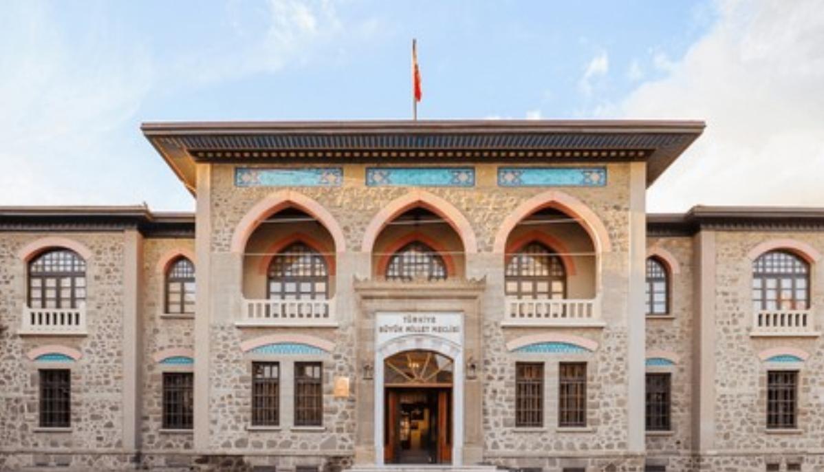 Milyonlarca Emekli İçin Beklenen Adım: Maaş Düzenlemesi Meclis’e