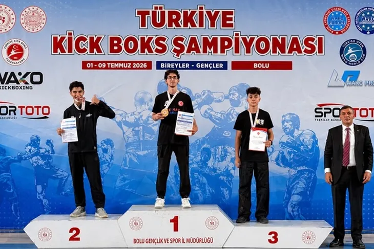 Çankırılı Kick Boksçu Kayra Gül Türkiye Üçüncüsü Oldu