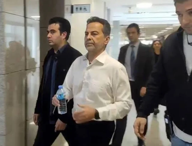 Nasuh Mahruki Tutuklandı! 15 Temmuz Paylaşımı Nedeniyle Cezaevine Gönderildi