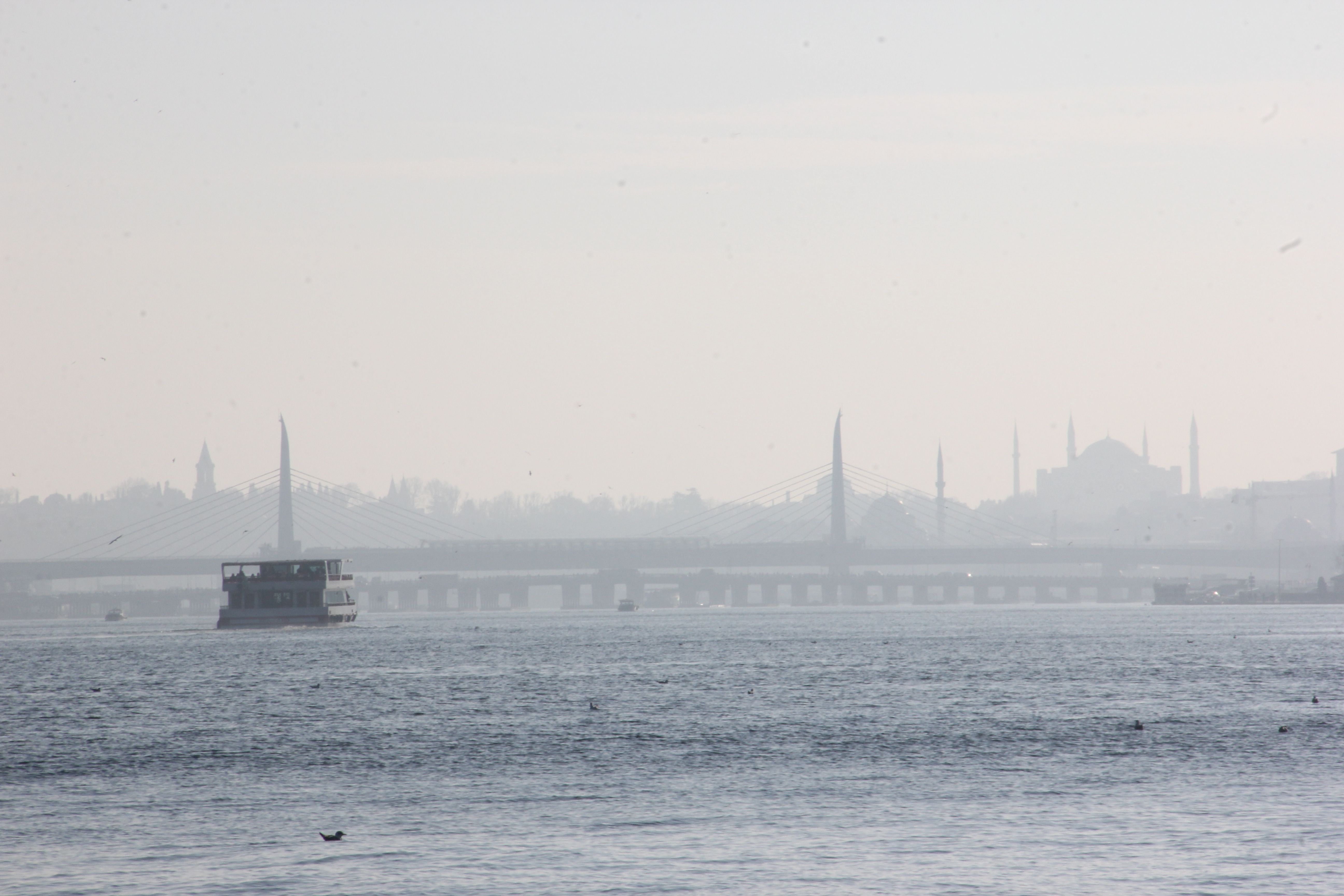 İstanbul’da Sabah Saatlerinde Sis Etkili Oldu: Görüş Mesafesi Yer Yer Azaldı