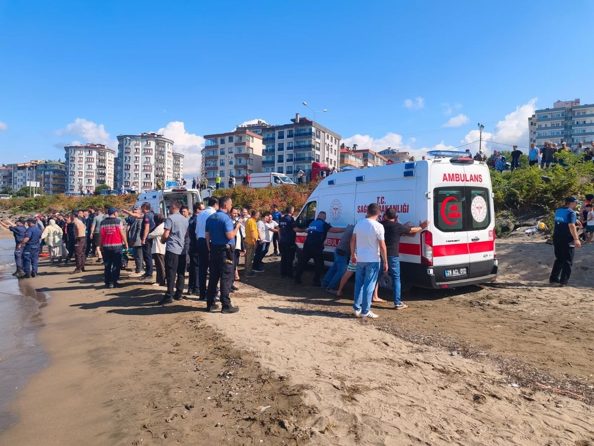 Giresun’da Denizde Boğulma Faciası: 3 Kişiyi Kurtarmak İsteyen 2 Kişi Hayatını Kaybetti