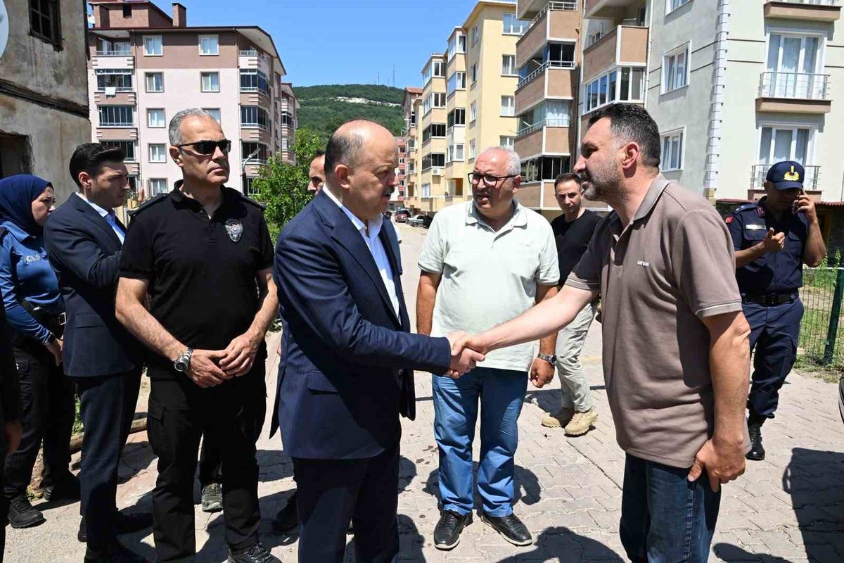 Kastamonu Cide’de Sel Felaketi Sonrası Çalışmalar Sürüyor: Hasar Tespit ve Temizlik Seferberliği Devam Ediyor
