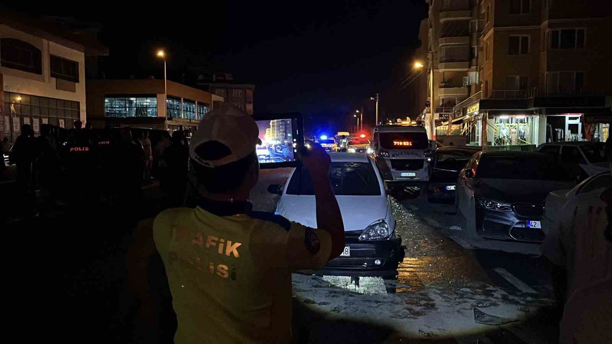 Konya'da Zincirleme Trafik Kazası: 6 Yaralı, 3 Araç Hasar Gördü