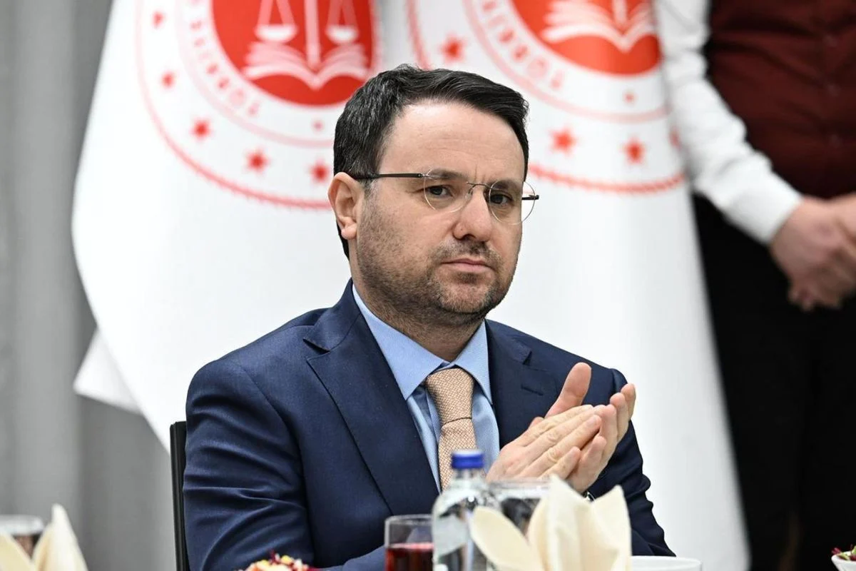 Bakan Gürlek duyurdu: 84 hâkim ve savcı meslekten çıkarıldı