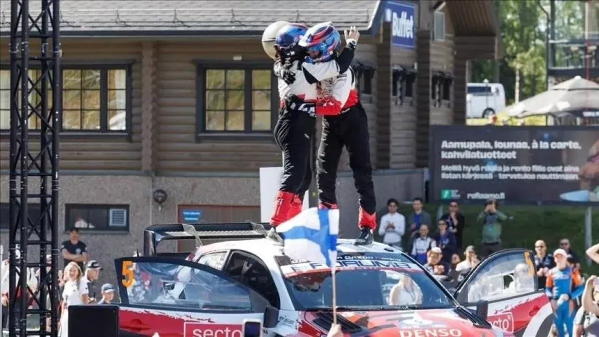 Toyota Gazoo Racing Finlandiya Rallisi'nde Tarihi Başarı Elde Etti