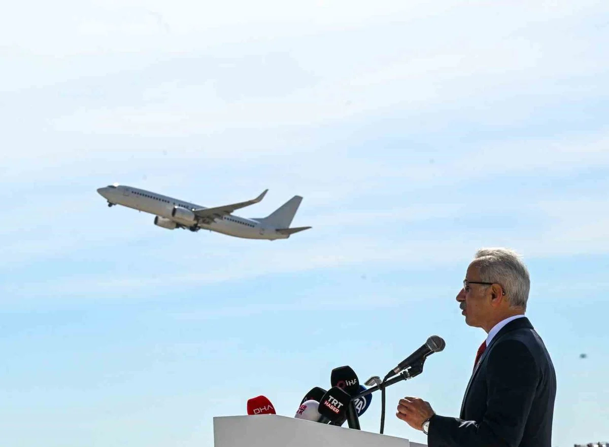 Antalya Havalimanı Yeni Hava Trafik Kontrol Kulesi 46 Metreye Ulaştı: 2026'da Tamamlanacak