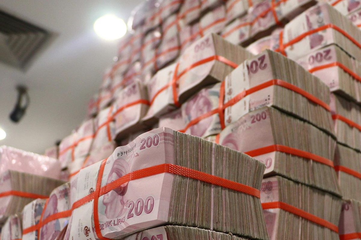 Kervansaray Yatırım Holding Satılıyor mu? 3,5 Milyar TL'lik Hisse Devri Gündemde
