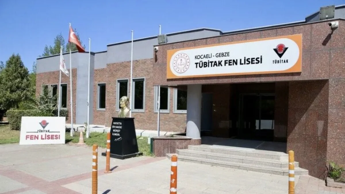 TEKNOFEST Finalinde At Kestanesi ve Keçiboynuzundan Üretilen Biyoderi Cüzdan