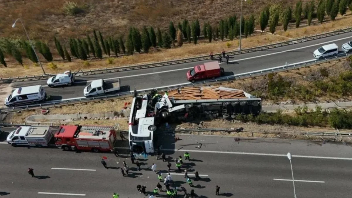Dünkü Manisa kazasında otobüs ve çekici şoförleri tutuklandı