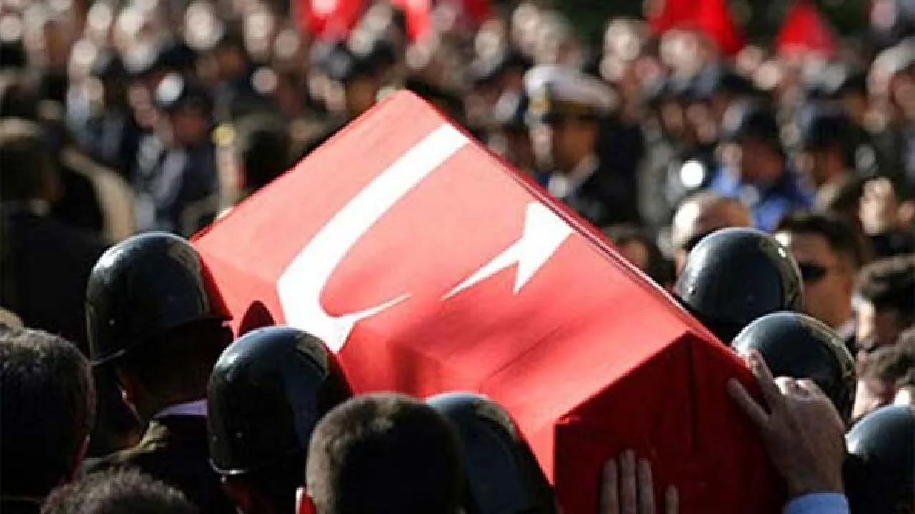 Bir askerimiz silah kazasında şehit oldu