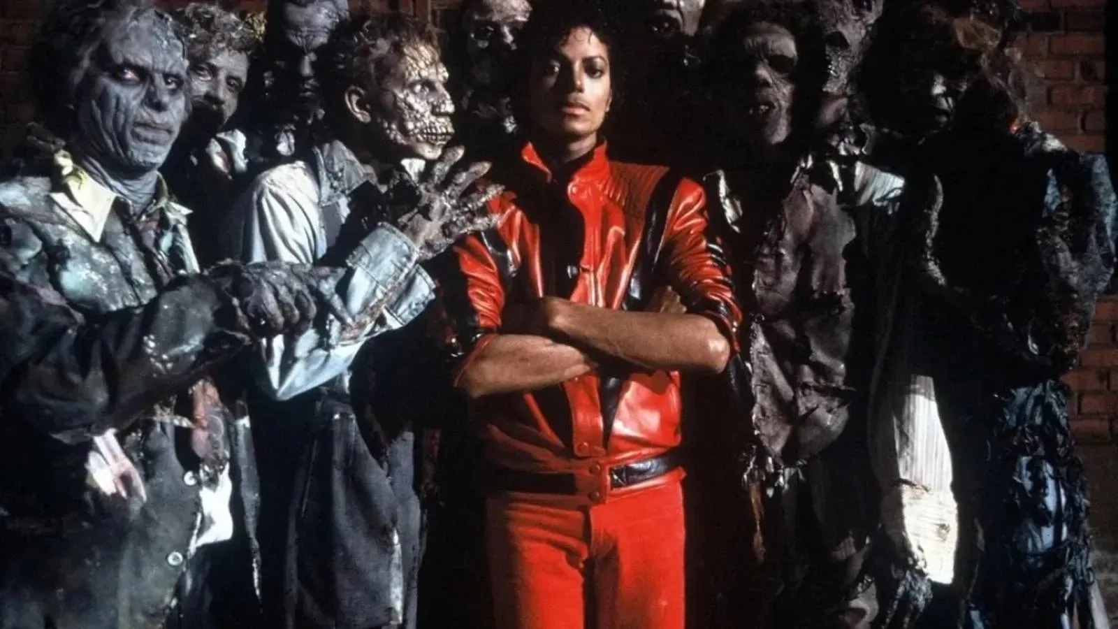 Michael Jackson’ın ikonik 'Thriller' ceketi yeniden açık artırmaya çıkıyor