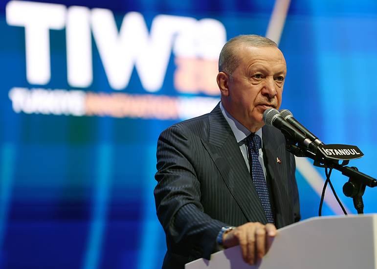 Erdoğan’dan fon soruşturmalarına ilişkin mesaj: “Süreci kontrol altına aldık”