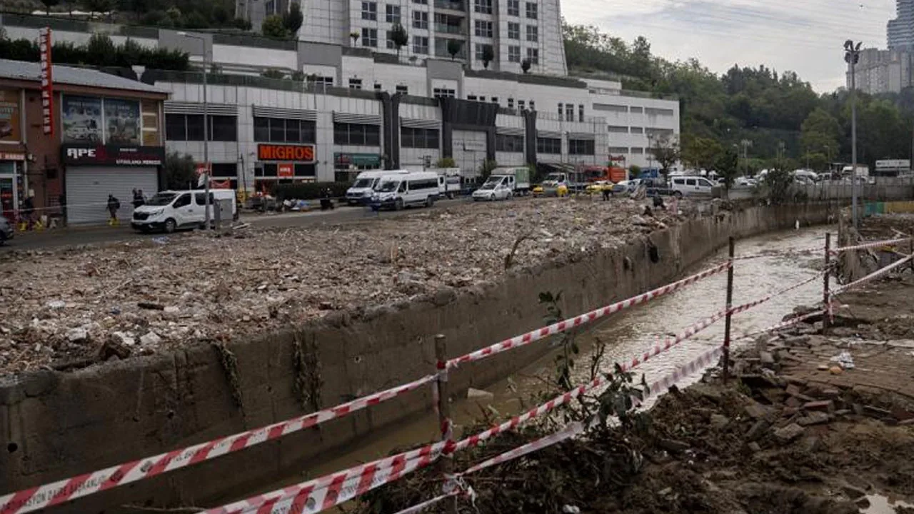İstanbul’a Sel Desteği 430 Milyon Liraya Yükseldi