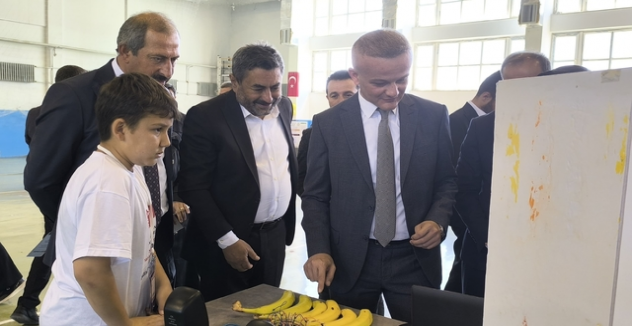 Çankırı’nın Orta İlçesinde TÜBİTAK 4006 Bilim Fuarı Coşkusu