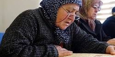 87 Yaşında Kur’an-ı Kerim Öğrenmenin Gururu