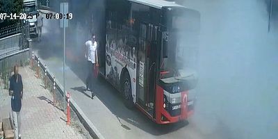 Atakum'da Seyir Halindeki Otobüs Alev Aldı: Yolcular Büyük Panik Yaşadı