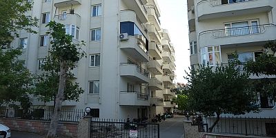 Çanakkale'de Cinayet Şüphesi: Özbek Kadın Evinde Streç Filme Sarılı Halde Ölü Bulundu
